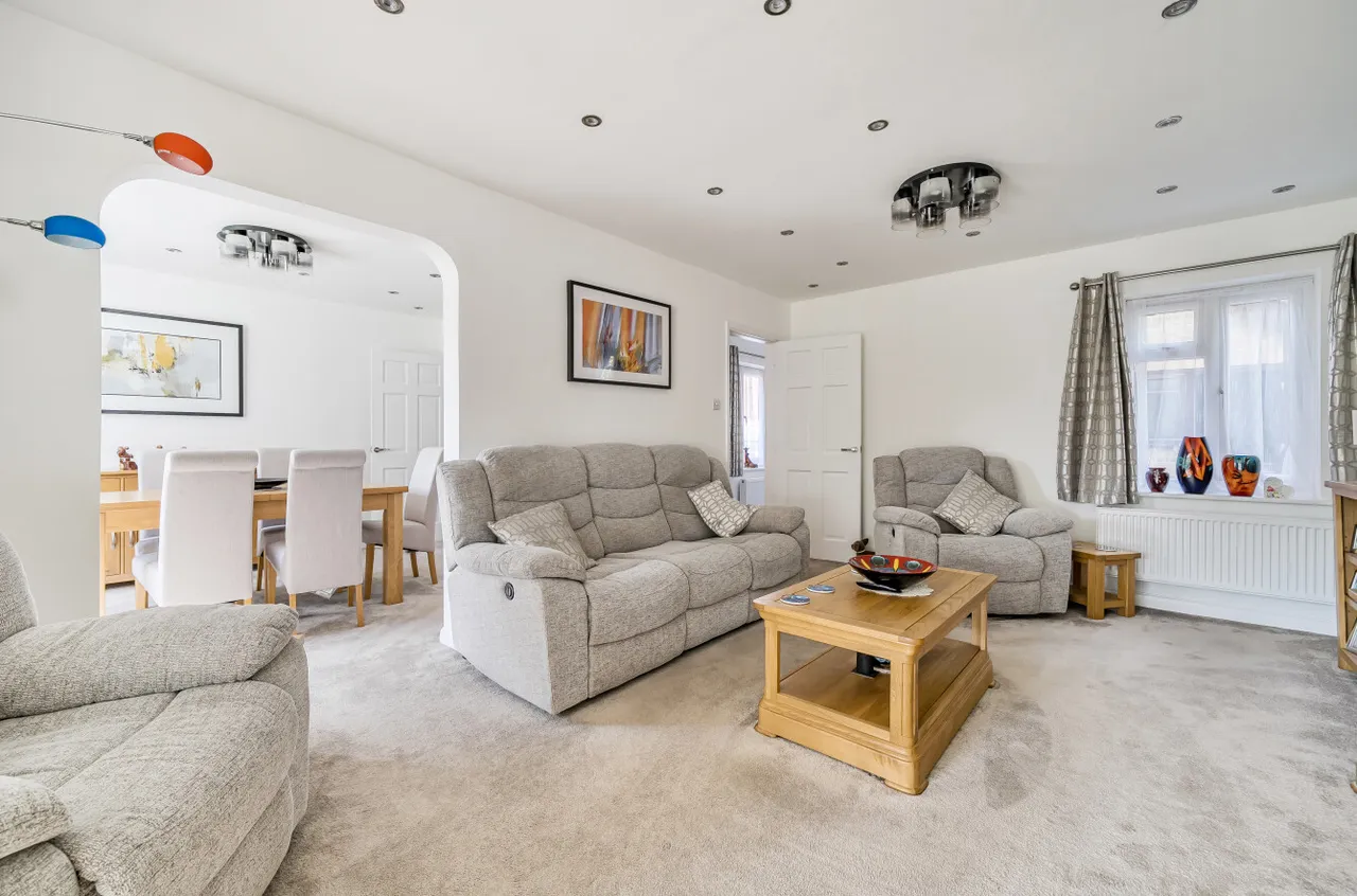 Rushall Close, Lower Earley, Reading, Berkshire, RG6 4BG, photo 6