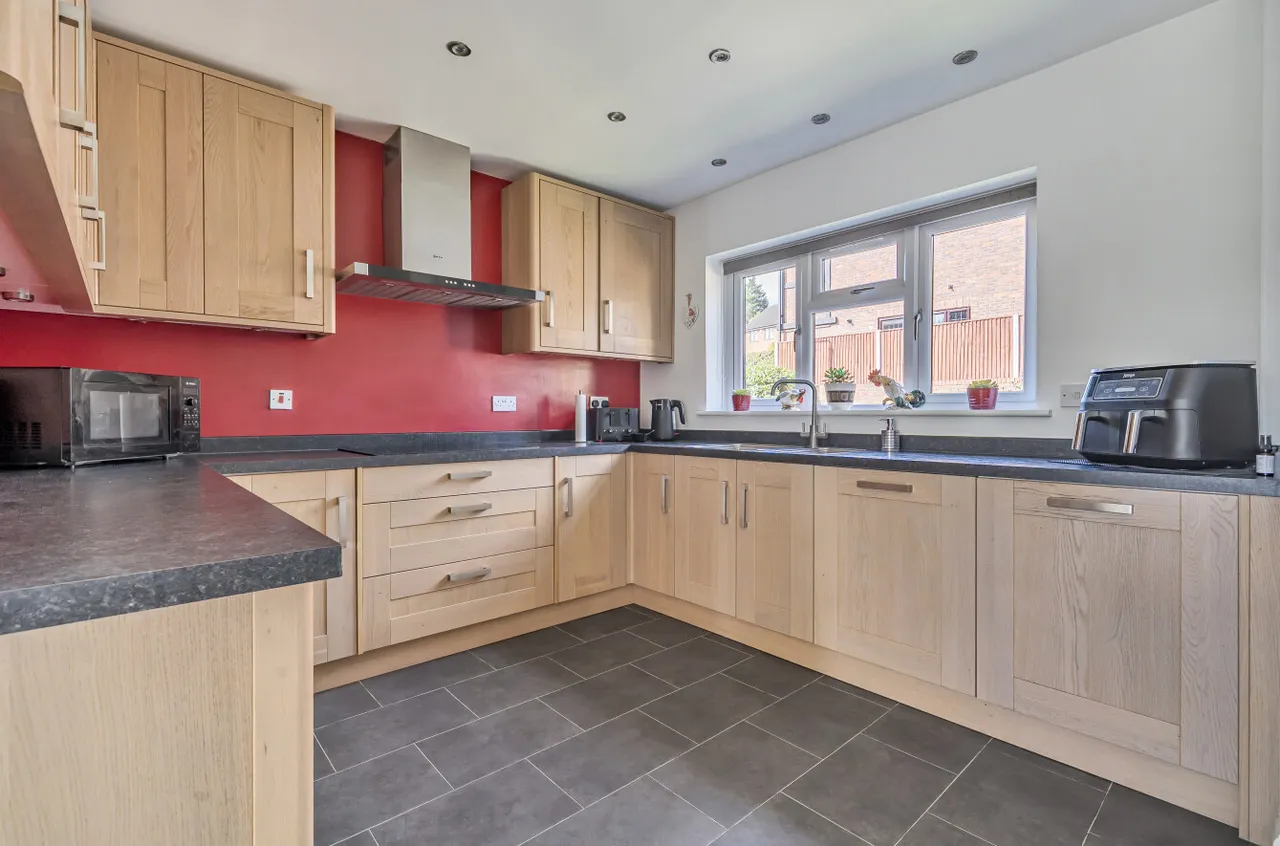 Rushall Close, Lower Earley, Reading, Berkshire, RG6 4BG, photo 2