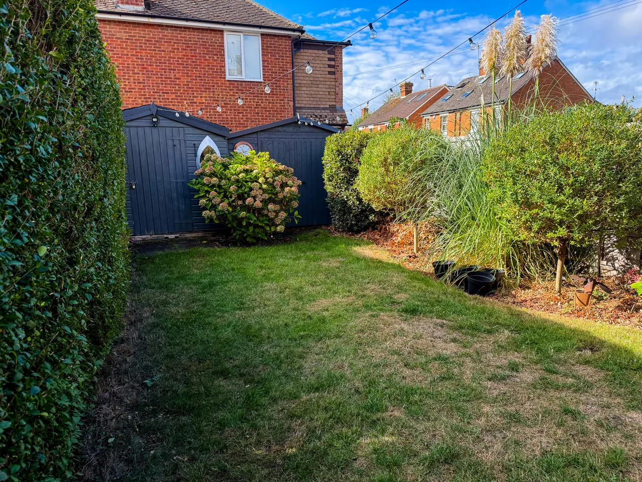 Eastworth Road, Chertsey, KT16, photo 3