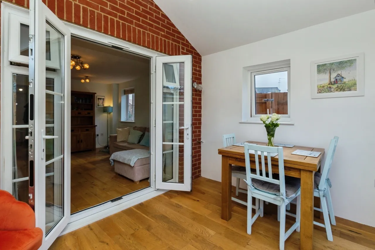 Skinner Road, Aylesbury, Buckinghamshire, HP19, photo 9