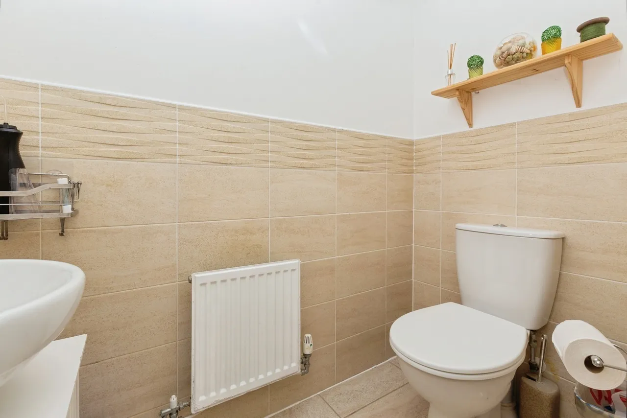 Skinner Road, Aylesbury, Buckinghamshire, HP19, photo 16
