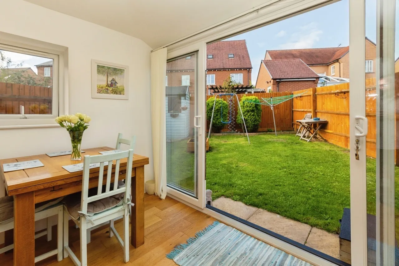 Skinner Road, Aylesbury, Buckinghamshire, HP19, photo 3
