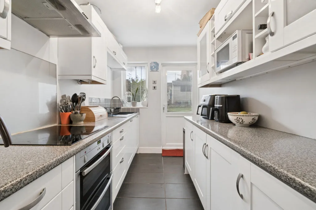 James Close, Marlow SL7 1TS, photo 5