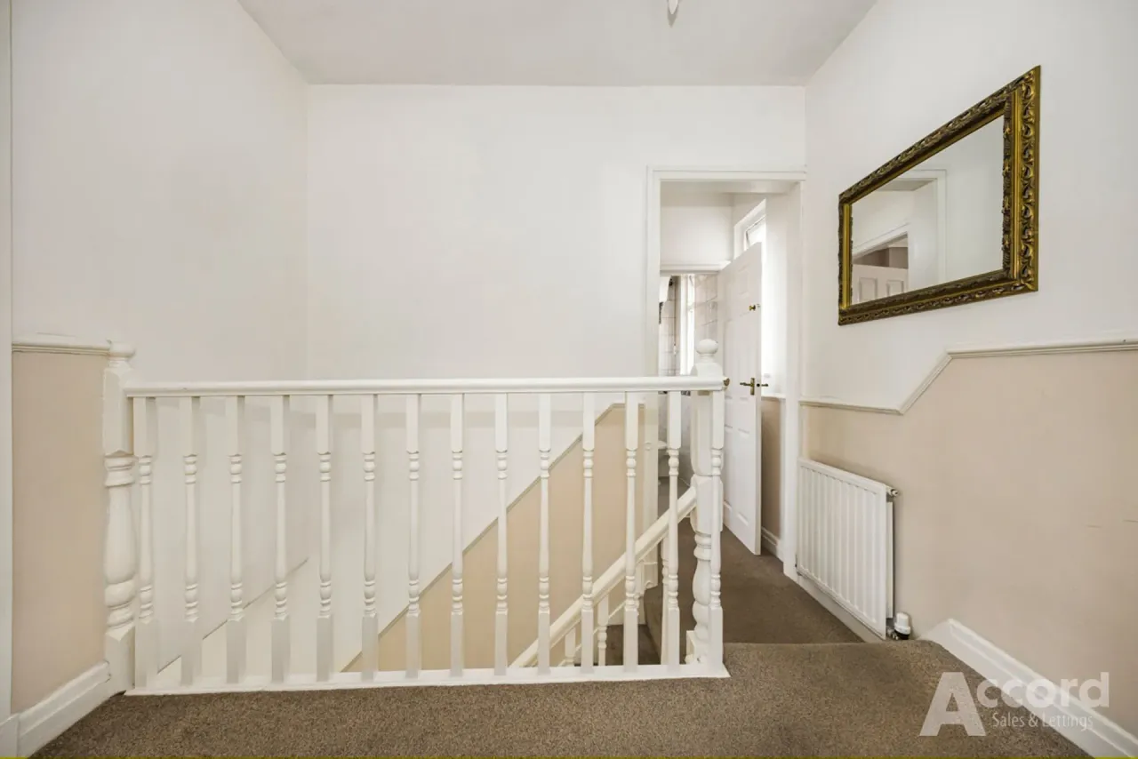 Hacton Lane, Hornchurch, RM12, photo 12