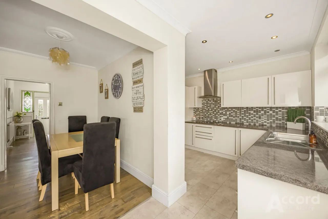 Hacton Lane, Hornchurch, RM12, photo 6