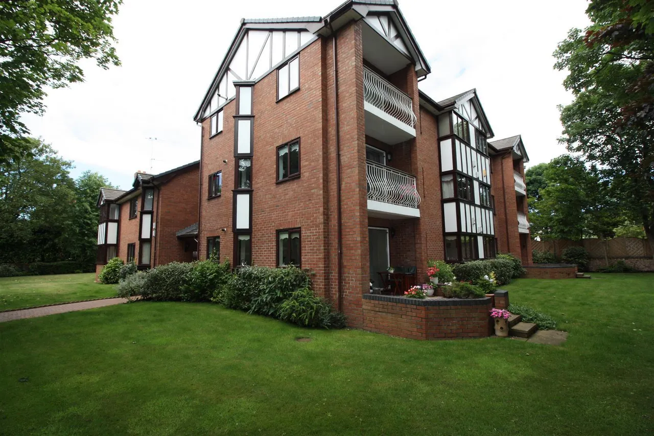 2 bed house to rent, Merrilocks Road, Blundellsands, L23