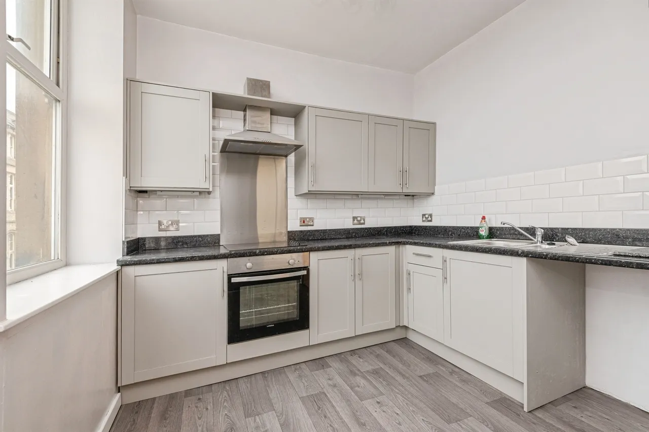 Byram Street, Huddersfield, HD1, photo 2