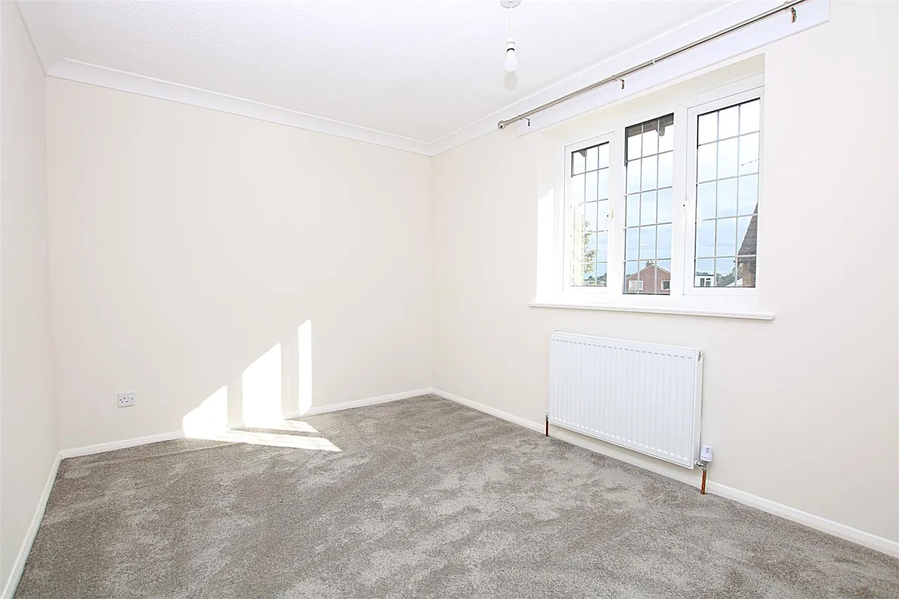 Limoges Court, Duston, NN5, photo 7