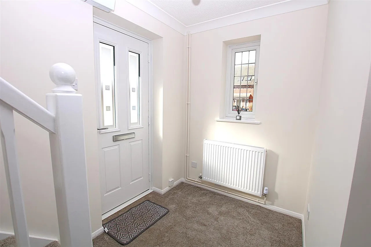 Limoges Court, Duston, NN5, photo 6