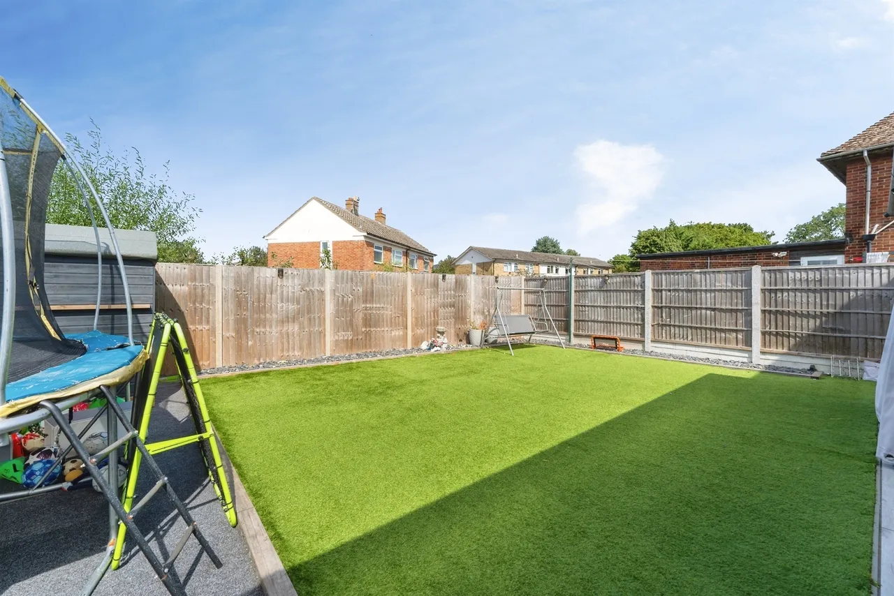 Perry Close, Haddenham, CB6, photo 20
