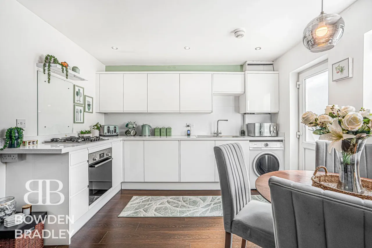 Langham Crescent, Billericay, CM12, photo 5