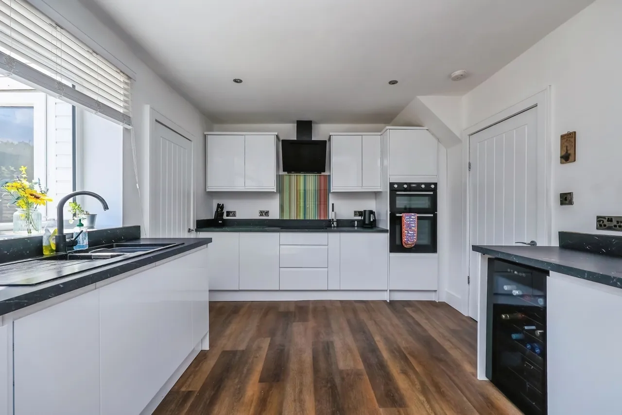 Brinkhill Crescent, Nottingham, Nottinghamshire, NG11, photo 4