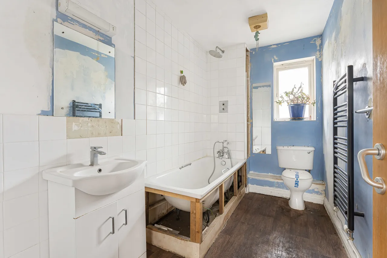 Lavington Close, London, E9, photo 5