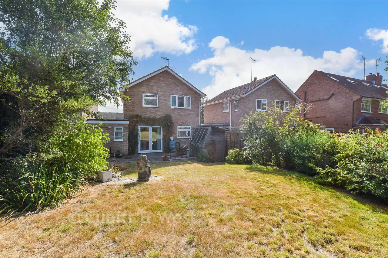 Northdowns, Cranleigh, GU6, photo 15