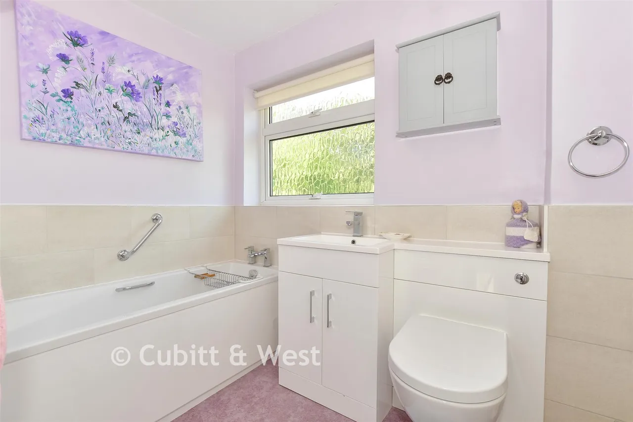 Northdowns, Cranleigh, GU6, photo 10