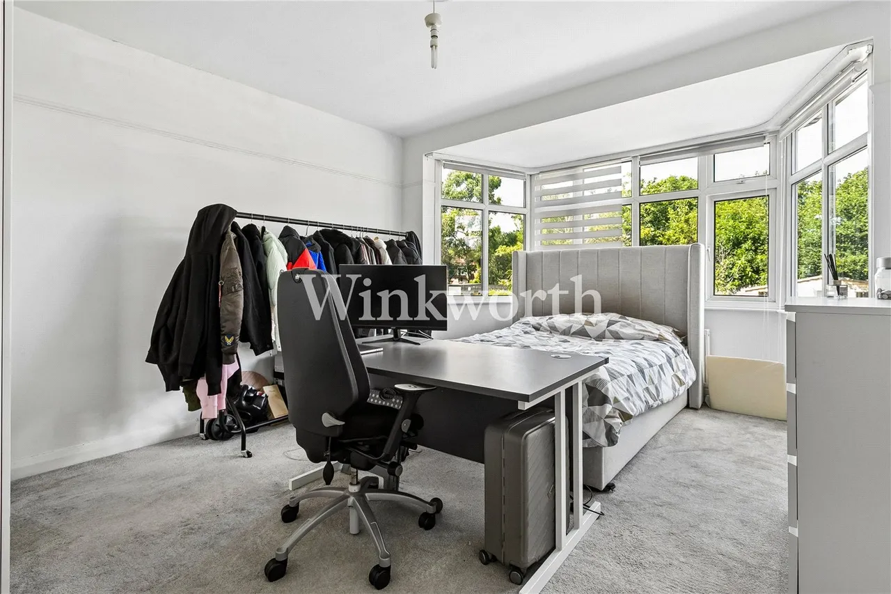 Morton Way, London, N14, photo 11