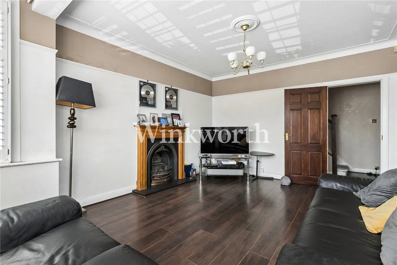 Morton Way, London, N14, photo 5