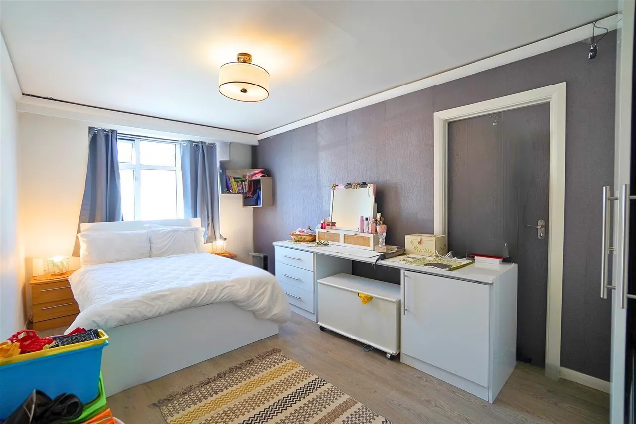 Waverley Avenue, Whitton, photo 9