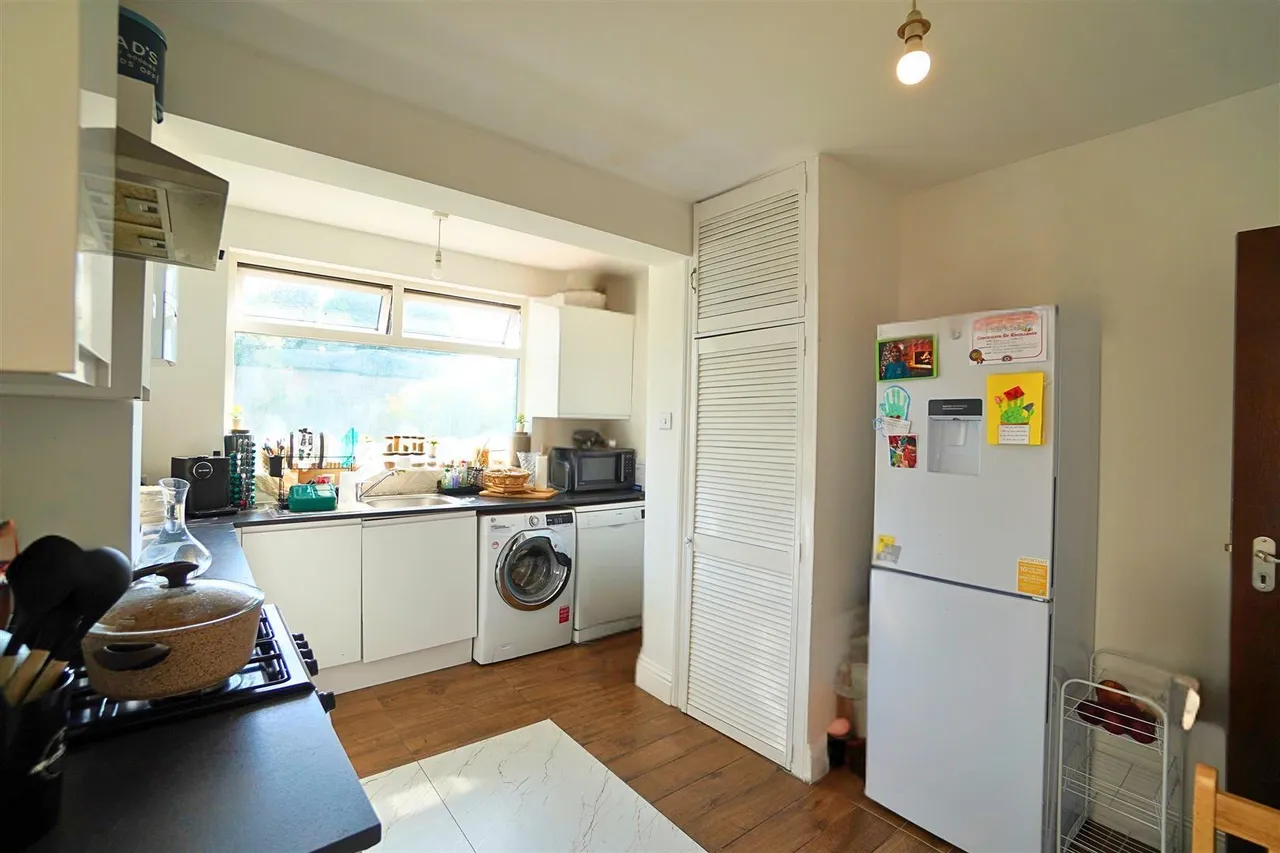 Waverley Avenue, Whitton, photo 6