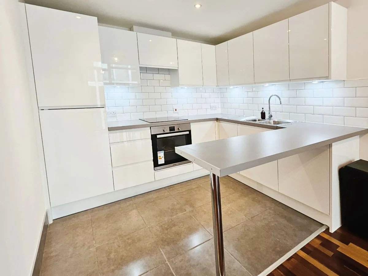 15 Burton Place, Manchester, M15 4LR, photo 6