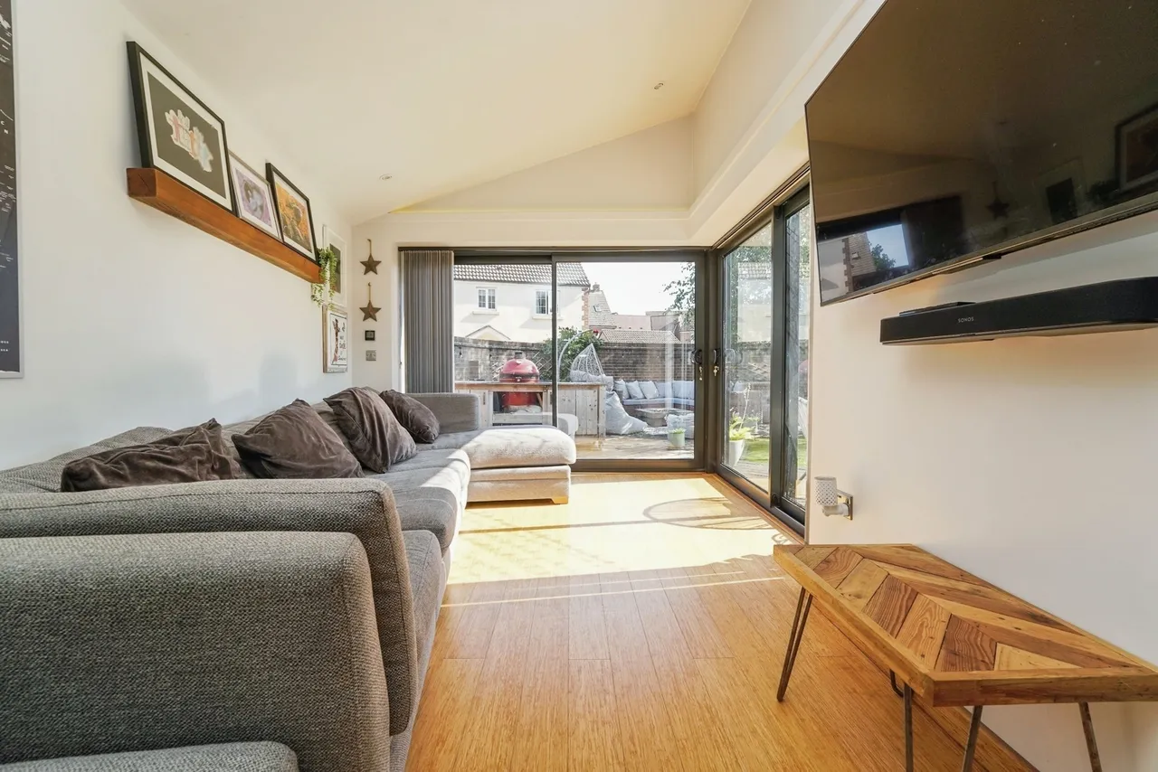Lyneham Drive, Quedgeley, Gloucester, Gloucestershire, GL2, photo 7