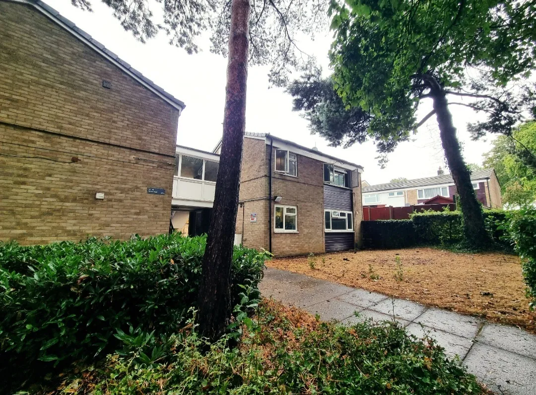 1 bed flat to rent — Vardon Road