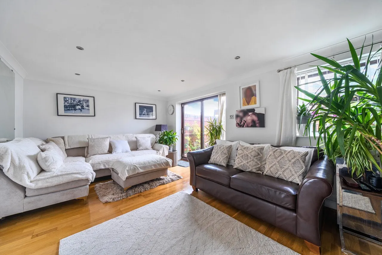 Cuthbert Gardens, South Norwood, London, SE25, photo 2