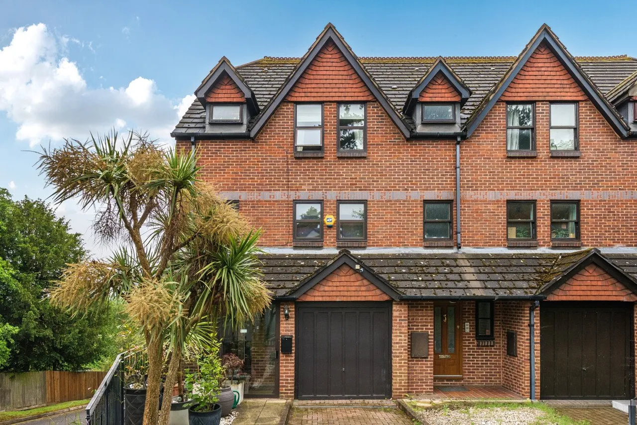 4 bed house for sale — Cuthbert Gardens, South Norwood, London, SE25