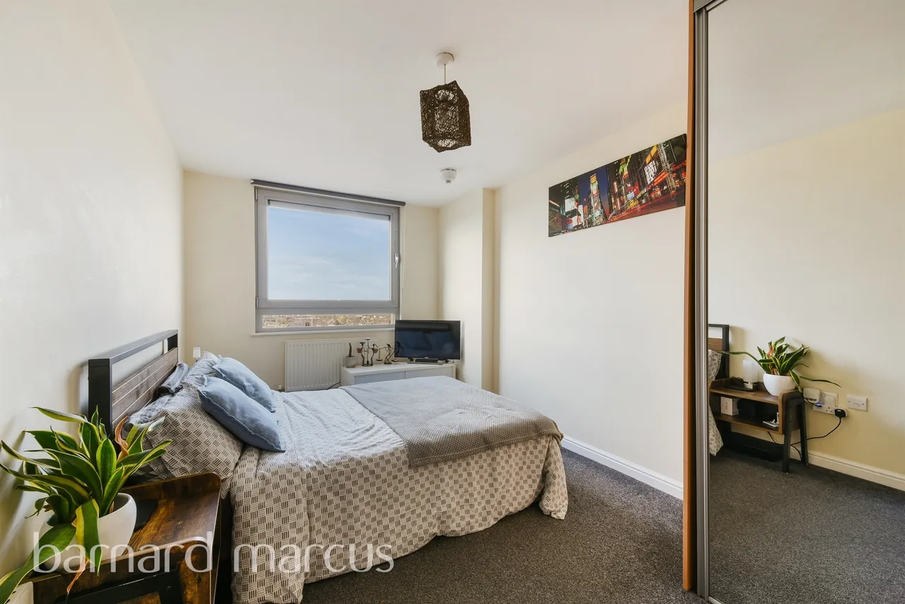 Throwley Way, Sutton, photo 6