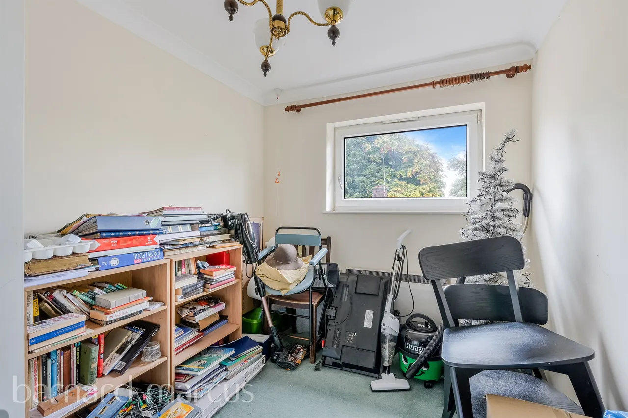 Ashley Avenue, Epsom, KT18, photo 8