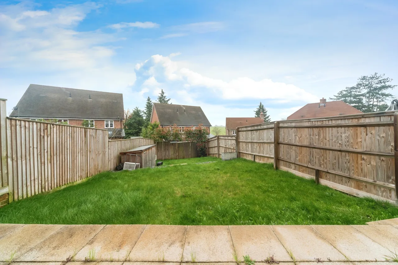 Consort Drive, Leatherhead, KT22, photo 6
