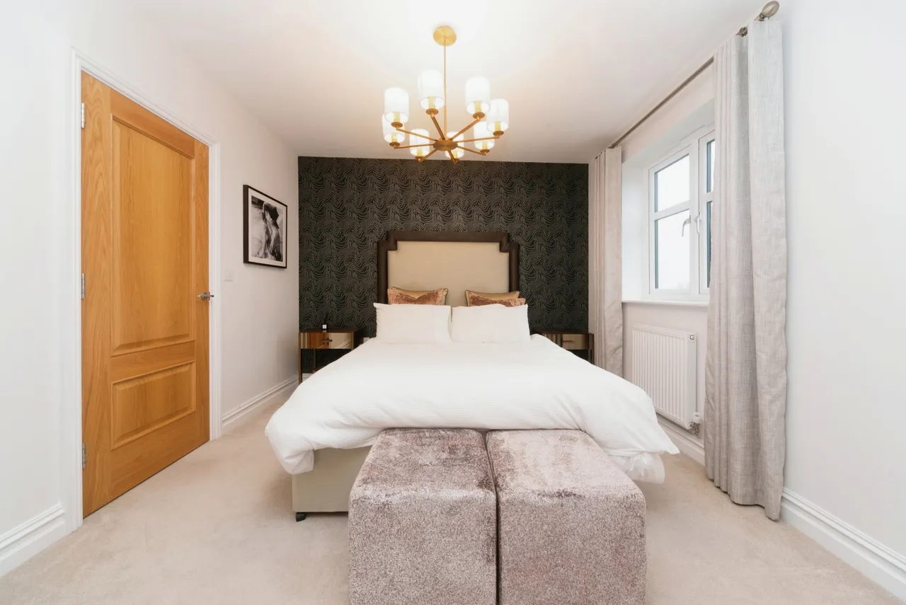 Consort Drive, Leatherhead, KT22, photo 10