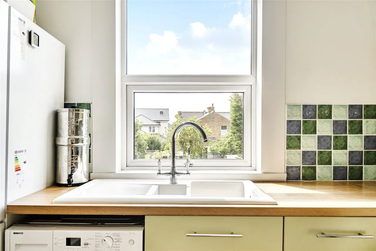 Douglas Road, Surbiton, KT6, photo 11