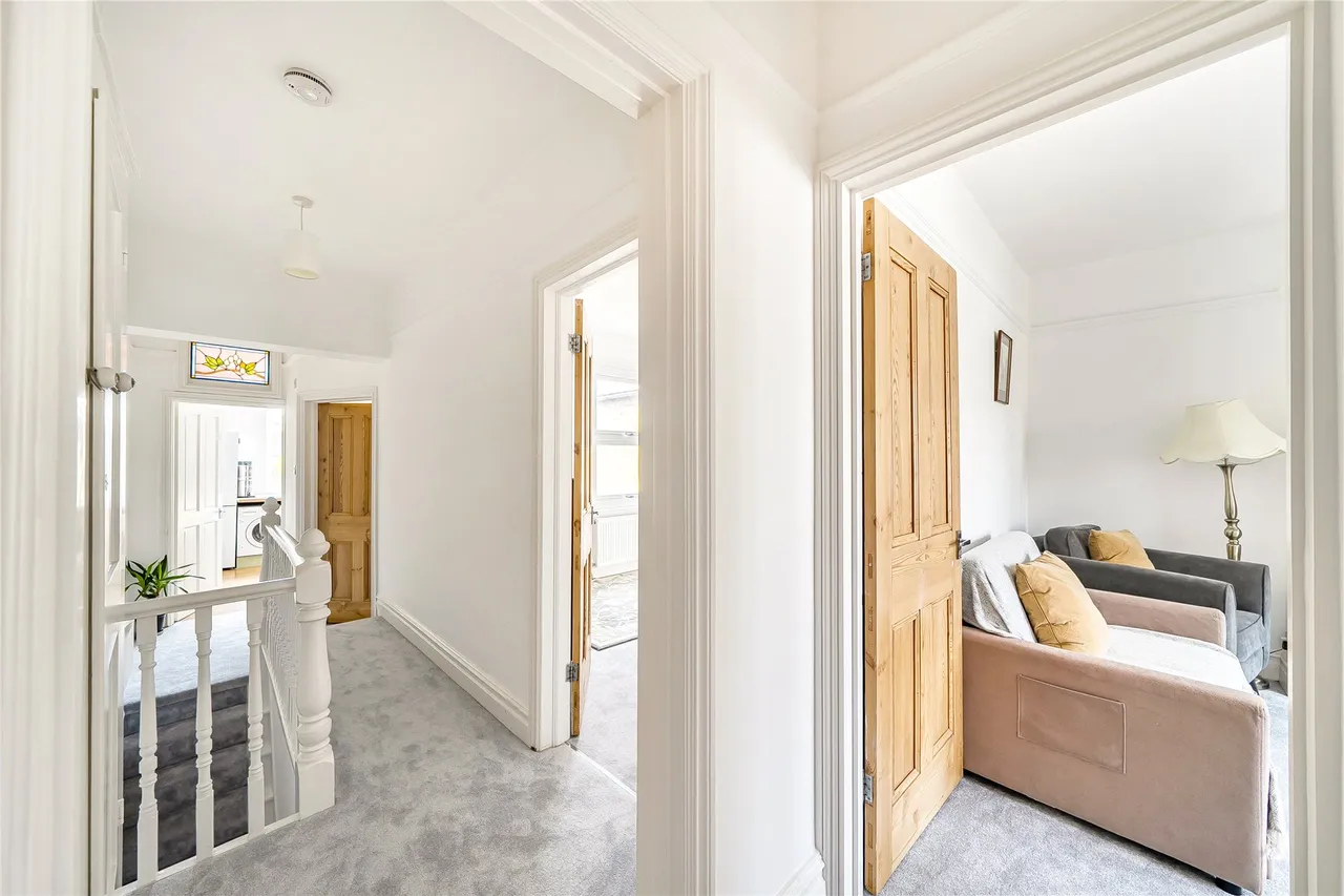 Douglas Road, Surbiton, KT6, photo 12