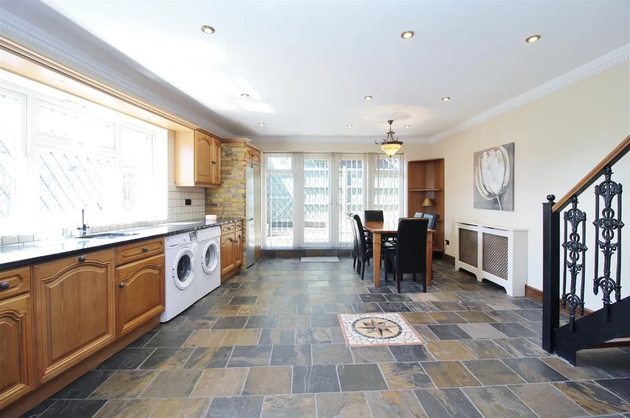 Mymms Drive, Brookmans Park, AL9, photo 10