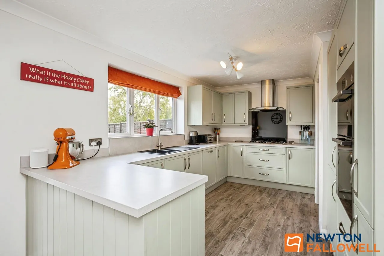 Dover Close, Grantham, NG31, photo 4