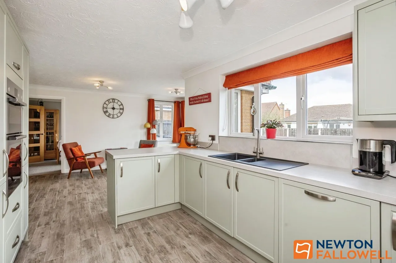 Dover Close, Grantham, NG31, photo 5