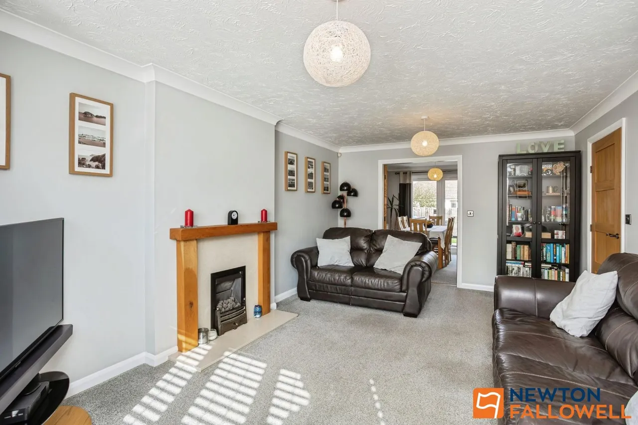 Dover Close, Grantham, NG31, photo 8