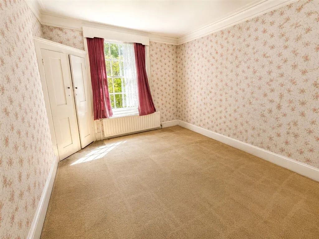 Bury Road, GOSPORT, photo 11