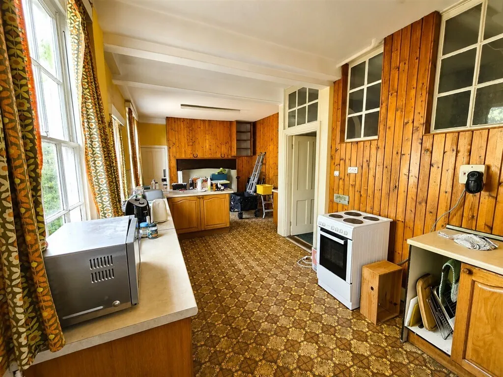 Bury Road, GOSPORT, photo 12