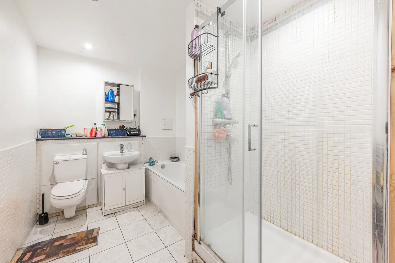 46 Roxborough Heights, Headstone Road, Harrow, photo 5
