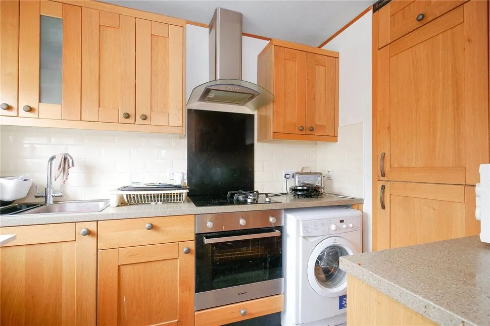Dewhirst Close, Baildon, West Yorkshire, BD17, photo 3
