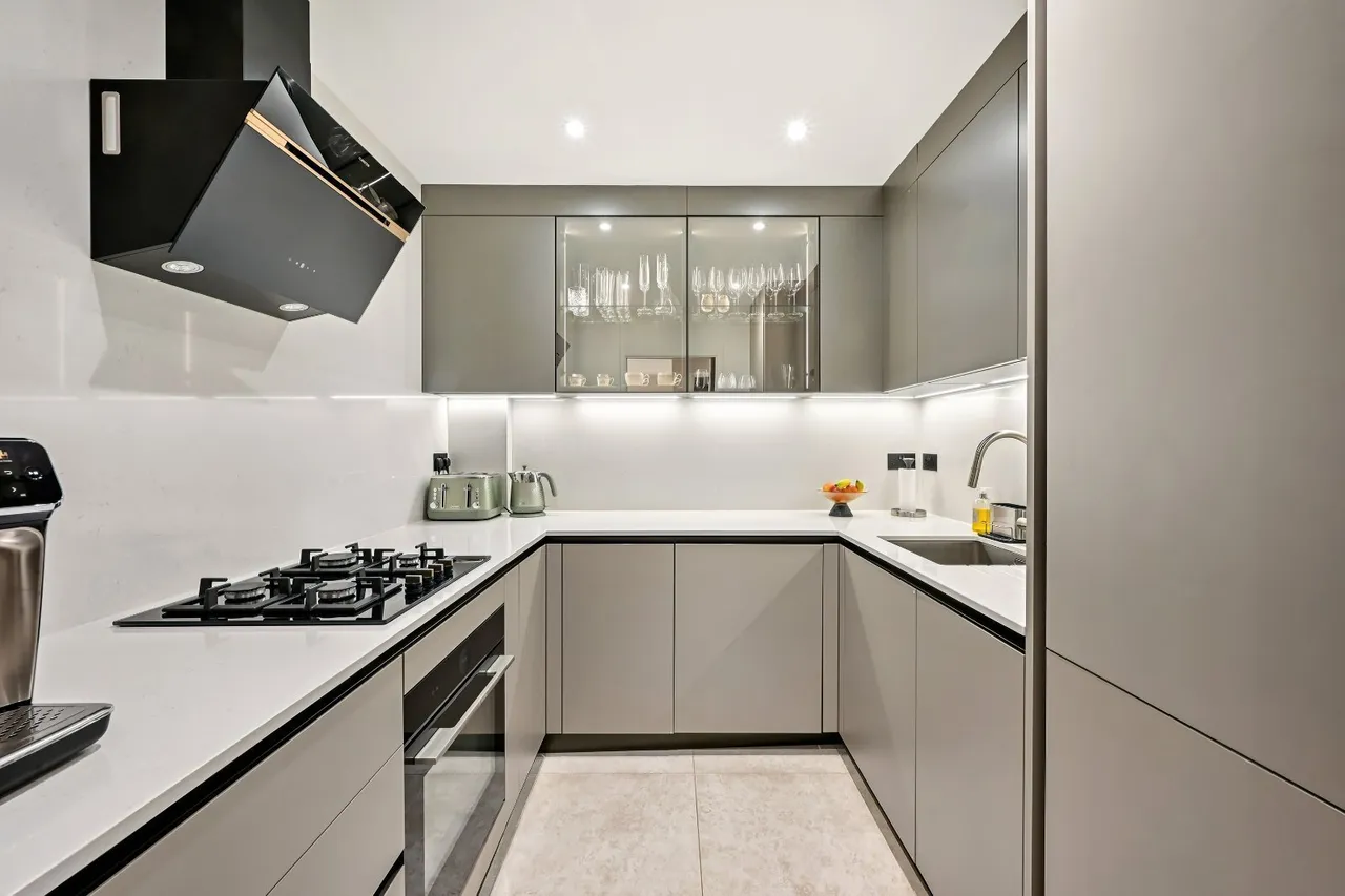 Guildhouse Street, London, SW1V, photo 2