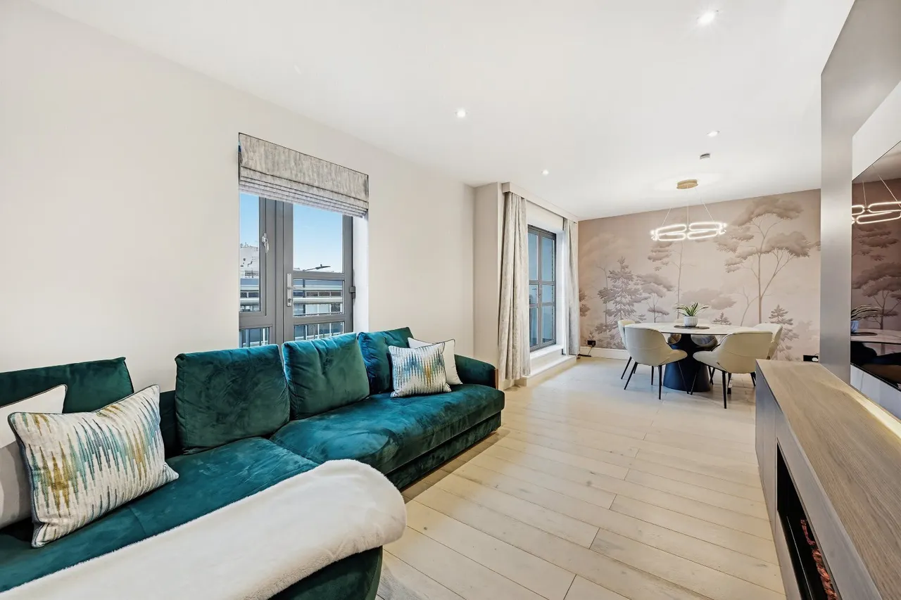2 bed flat for sale, Guildhouse Street, London, SW1V