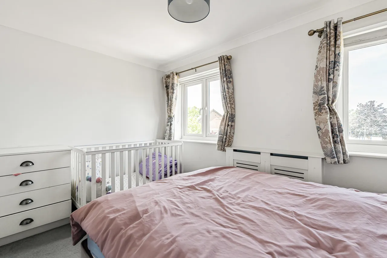 Beechwood Avenue, Sunbury-on-Thames, TW16, photo 6
