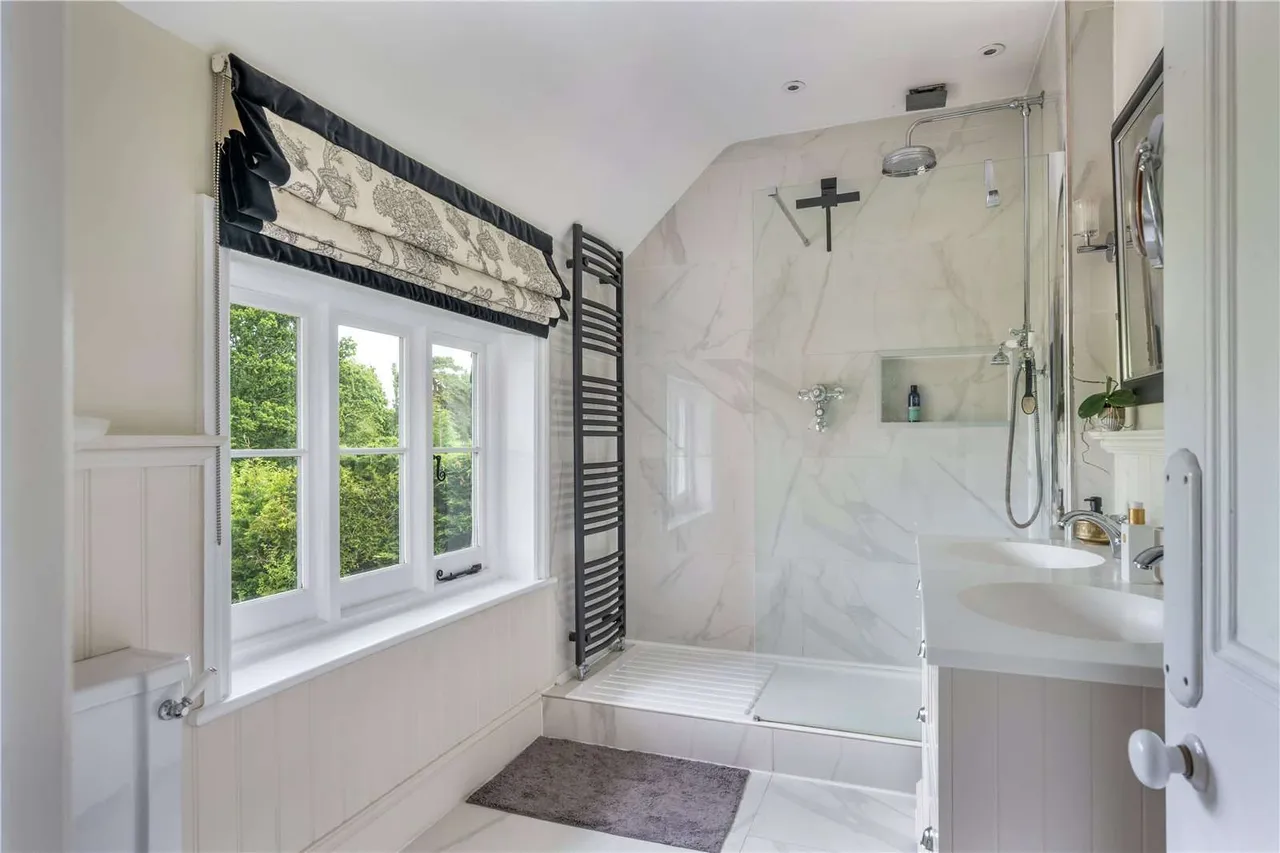 Nyewood, Petersfield, West Sussex, GU31 5HY, photo 12