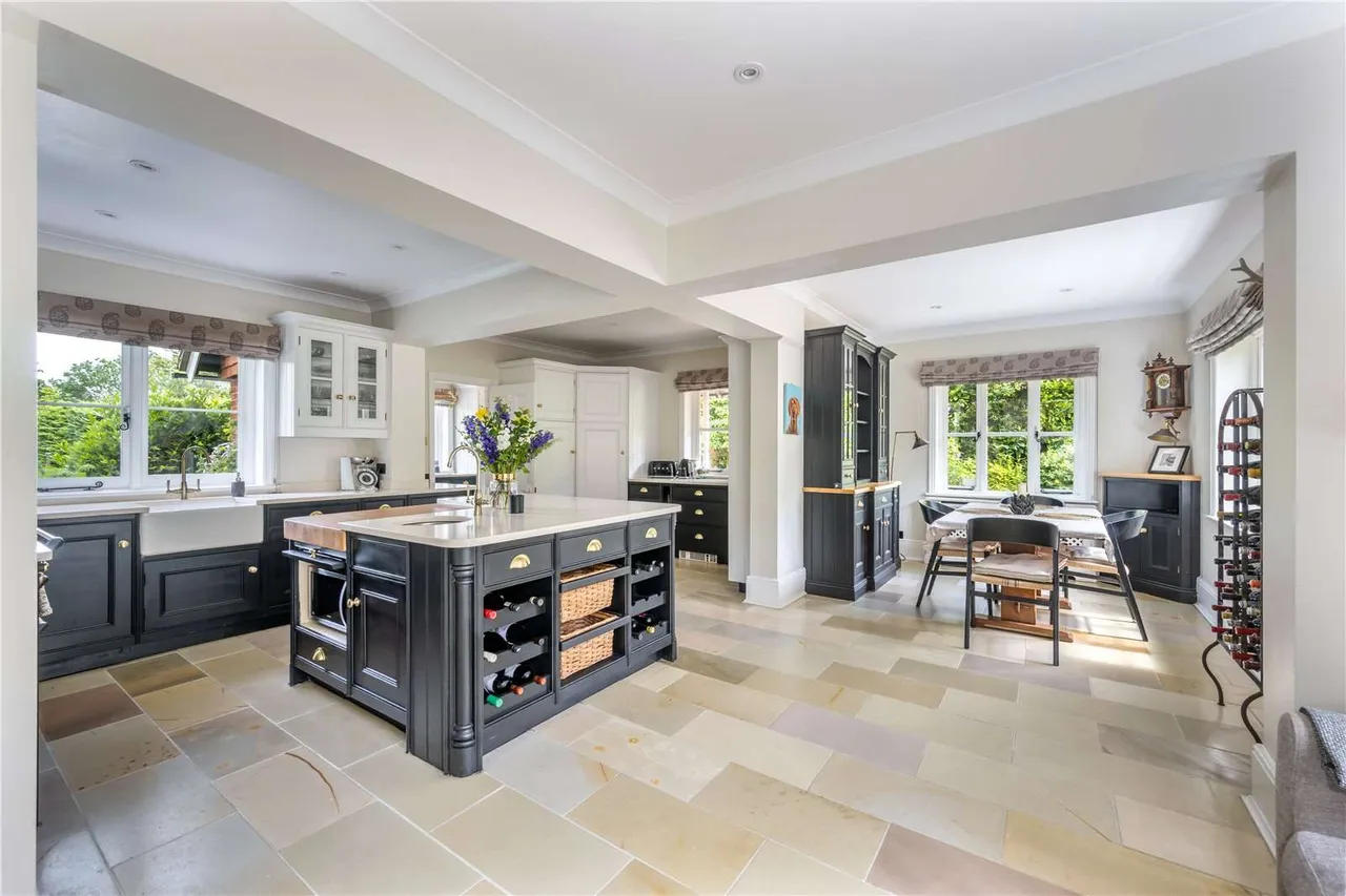 Nyewood, Petersfield, West Sussex, GU31 5HY, photo 9