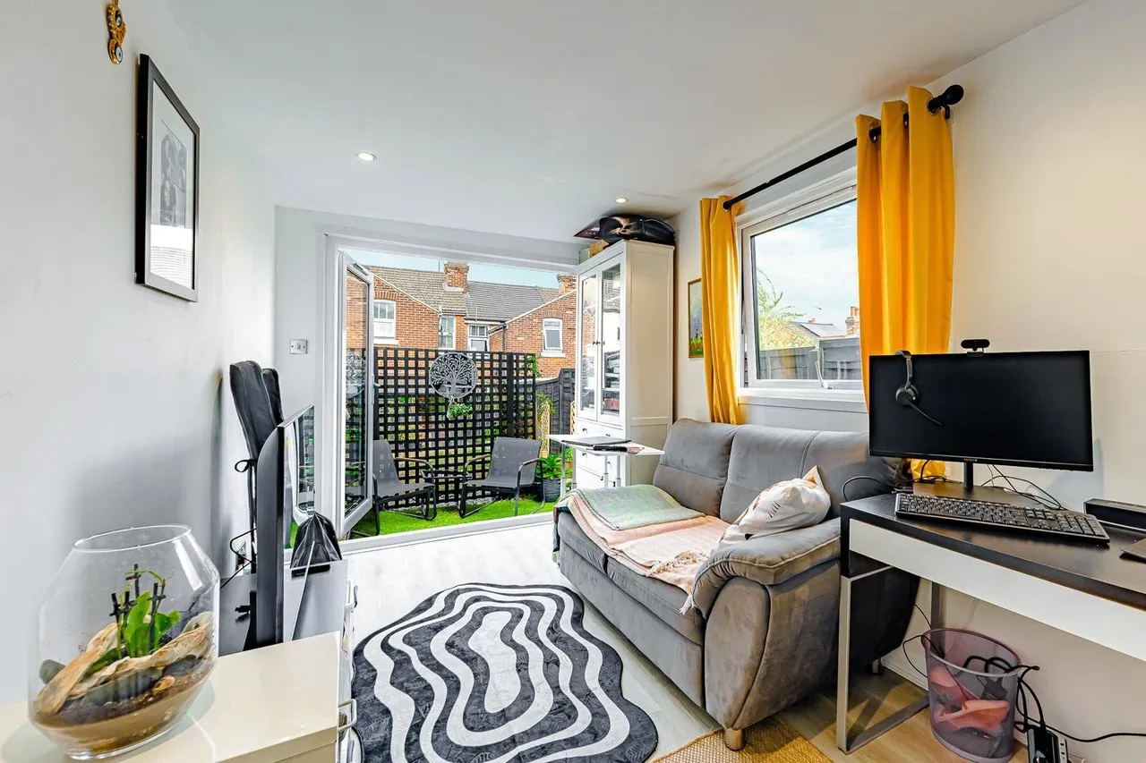 Old Heath Road, Colchester, CO1, photo 14