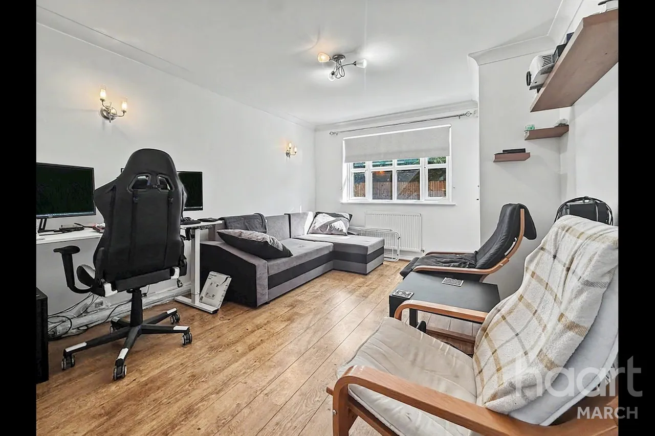 Old Bakery Close, Wimblington, PE15, photo 3