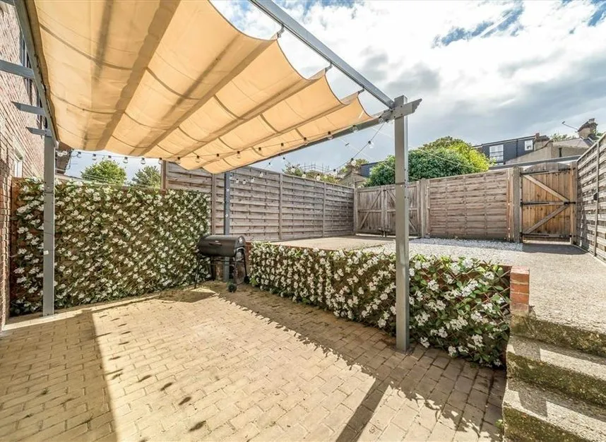 Woolwich Road, Charlton, SE7, photo 6